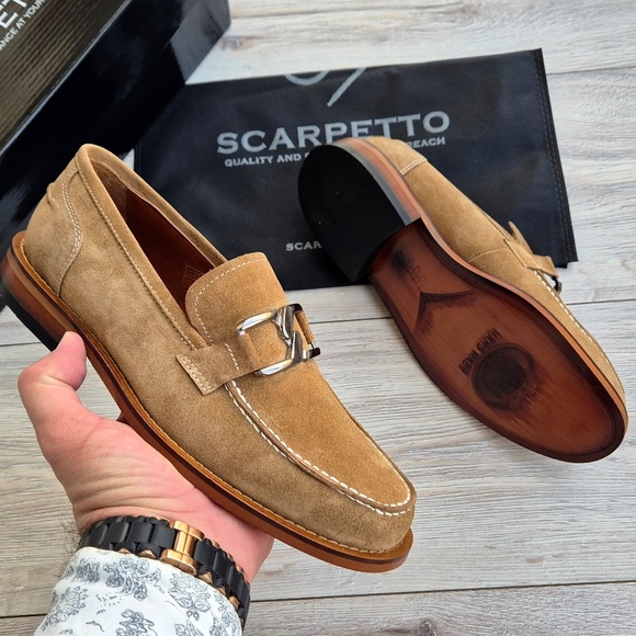 Men's Suede Leather Buckle Loafers - Picture 5 of 7